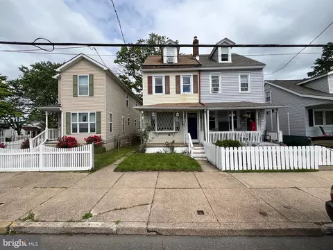 703 Garden St, Bristol, PA 19007