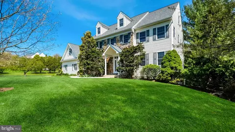 4721 Essex Dr, Doylestown, PA 18902