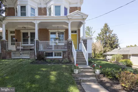 24 W College Ave, Yardley, PA 19067