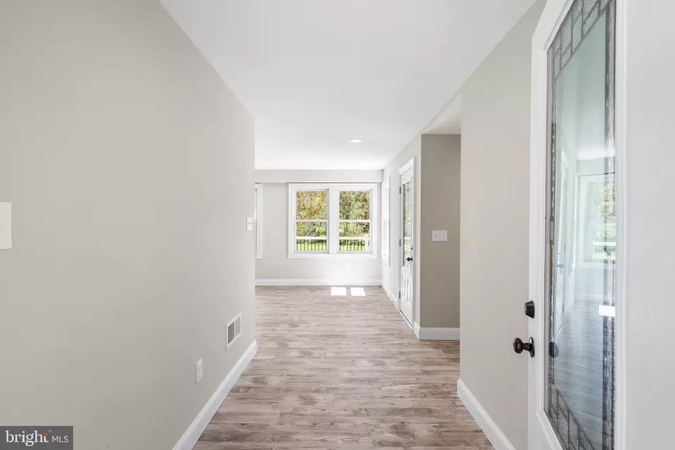 Entry Way - 93 Tower Hill Rd, Doylestown, PA 18901 photo 1 of 3