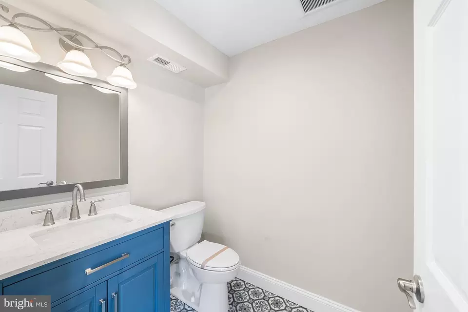 Bath - 93 Tower Hill Rd, Doylestown, PA 18901 photo 1 of 6