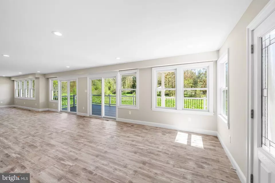 Living - 93 Tower Hill Rd, Doylestown, PA 18901 photo 2 of 6