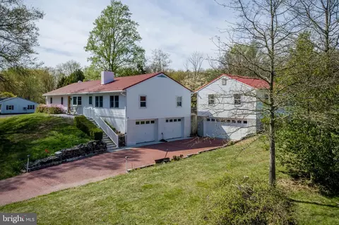 3865 Hunter Rd, Kintnersville, PA 18930