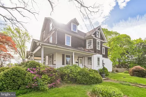 683 Knowles Ave, Southampton, PA 18966