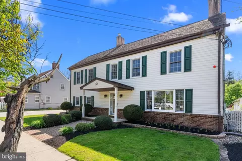 418 Main St, Tullytown, PA 19007