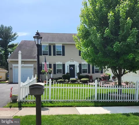 4311 Sunset Ave, Levittown, PA 19056