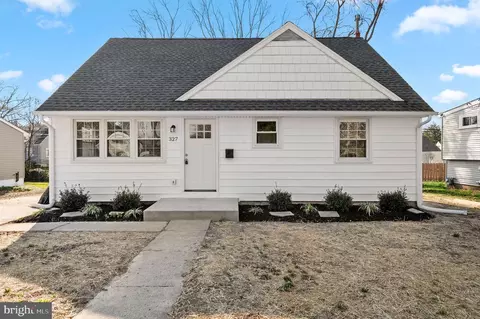 327 Prospect Ave, Morrisville, PA 19067