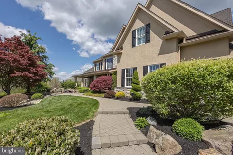 Exterior - 2709 Dillon Dr, Jamison, PA 18929 photo 7 of 24