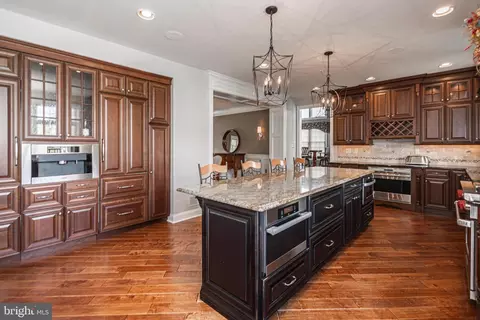Kitchen - 2709 Dillon Dr, Jamison, PA 18929 photo 8 of 10