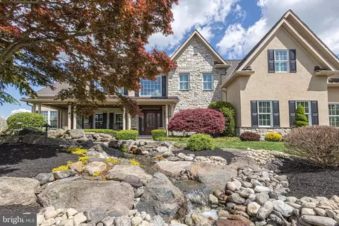 Exterior - 2709 Dillon Dr, Jamison, PA 18929 photo 3 of 24