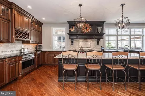 Kitchen - 2709 Dillon Dr, Jamison, PA 18929 photo 3 of 10