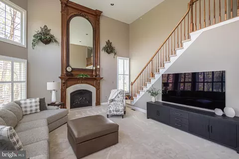 Living - 2709 Dillon Dr, Jamison, PA 18929 photo 3 of 9