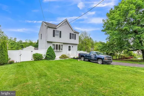 639 Neshaminy Ave, Warrington, PA 18976