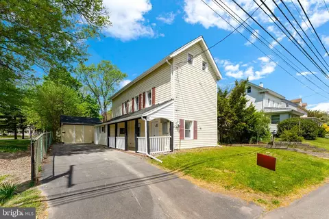 27 Maple Ave, Southampton, PA 18966