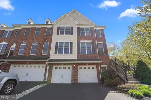 2492 N Whittmore St, Furlong, PA 18925