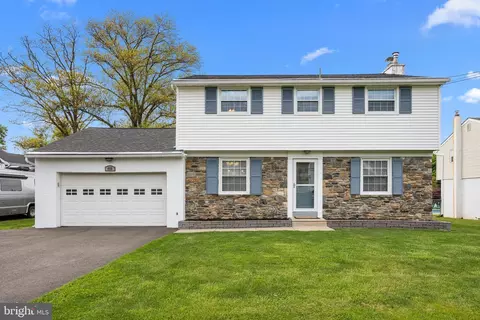455 Rosewood Ave, Langhorne, PA 19047
