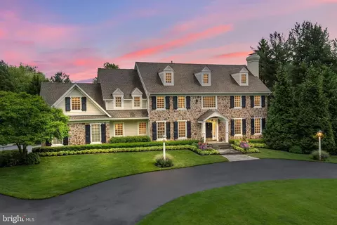 3 Bowmans Dr #E, New Hope, PA 18938