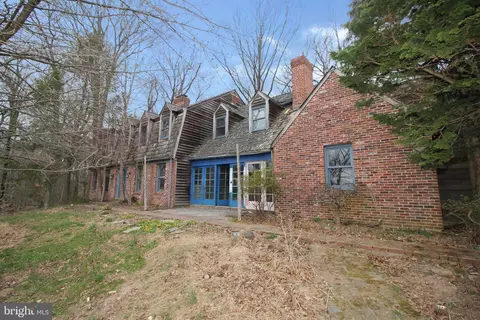 1249 Pineville Rd, New Hope, PA 18938