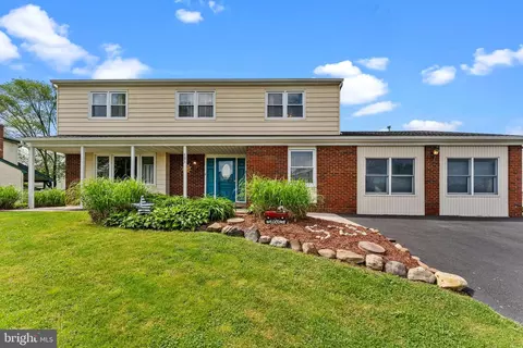 521 Cassingham Rd, Fairless Hills, PA 19030