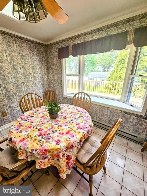 1405 Hampton Ln, Warminster, PA 18974 photo 18