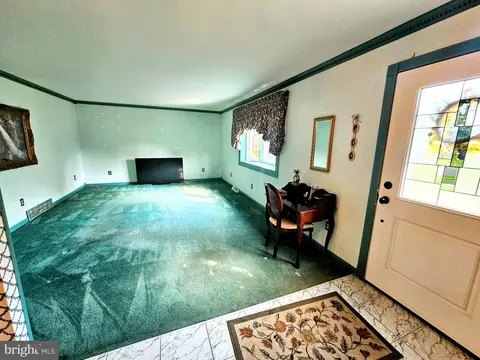 1405 Hampton Ln, Warminster, PA 18974 photo 10