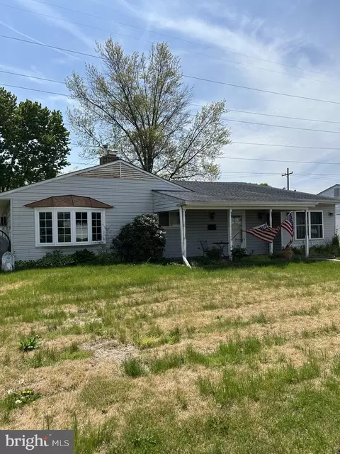 113 Stonybrook Dr #S, Levittown, PA 19055