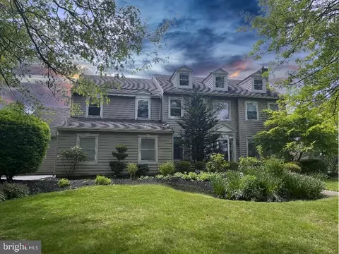 1475 Greenmeadows Rd, Yardley, PA 19067