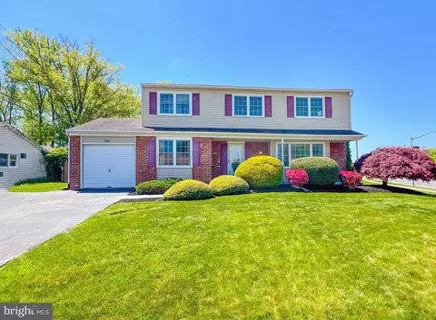 800 Hanford Rd, Fairless Hills, PA 19030