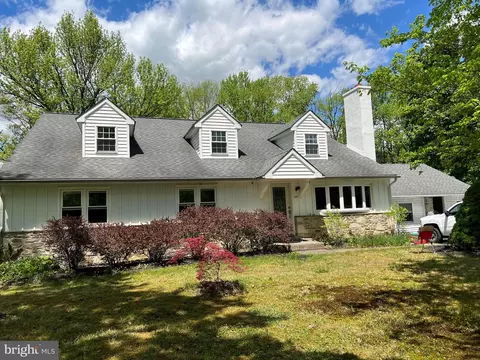 200 N Shady Retreat Rd, Doylestown, PA 18901