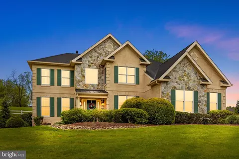 384 Ridge Ave, Newtown, PA 18940