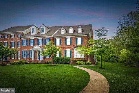 307 Worstall Aly, Newtown, PA 18940