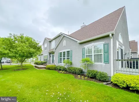 29 Van Artsdalen Dr, Washington Crossing, PA 18977