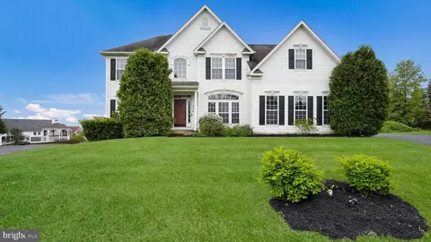 426 Winding Ln, Chalfont, PA 18914