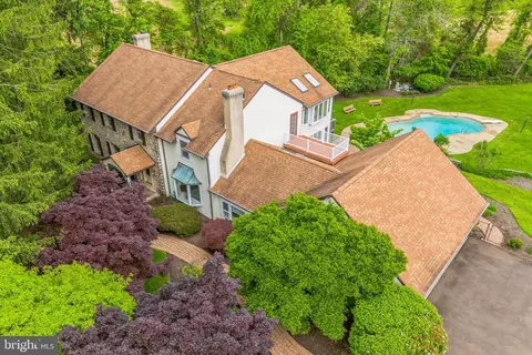 44 Woodside Dr, Richboro, PA 18954