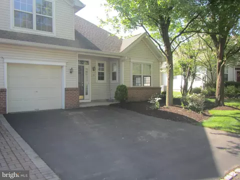 29 Black Eyed Susan Rd, Langhorne, PA 19047
