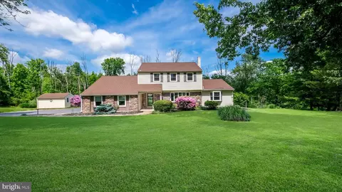 1630 Franklin Dr, Furlong, PA 18925