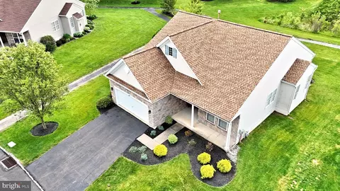 716 S Settlers Cir, Warrington, PA 18976