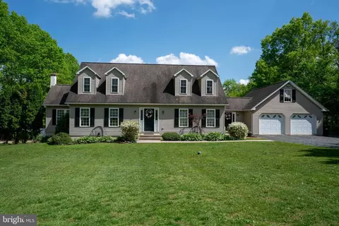 1707 W Rock Rd, Perkasie, PA 18944