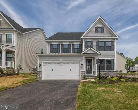 213 Mayfield Ln, Newtown, PA 18940