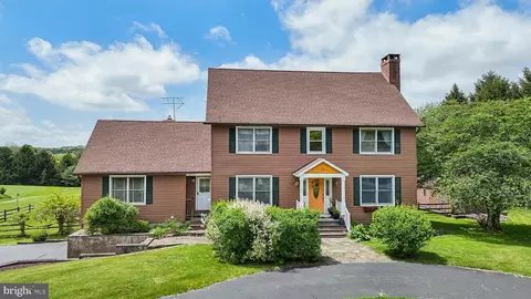12 Everbreeze Dr, Erwinna, PA 18920