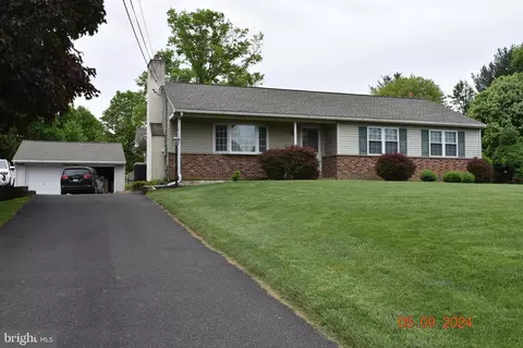 379 Hatboro Rd, Churchville, PA 18966
