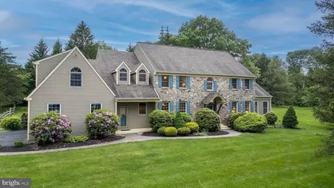 6407 Stoney Hill Rd, New Hope, PA 18938