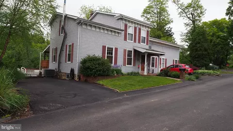 4 Beaver St, Langhorne, PA 19047