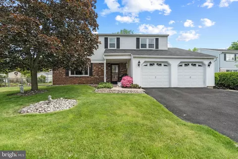 891 Kennedy Ct, Warrington, PA 18976