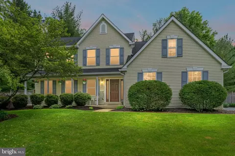 4693 Briar Cir, Doylestown, PA 18902