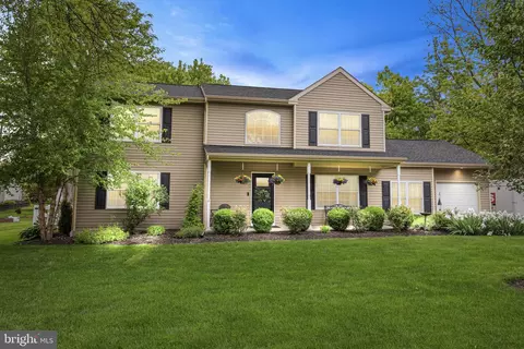 121 Clematis Way, Chalfont, PA 18914