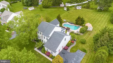35 Endslow Ln, Perkasie, PA 18944