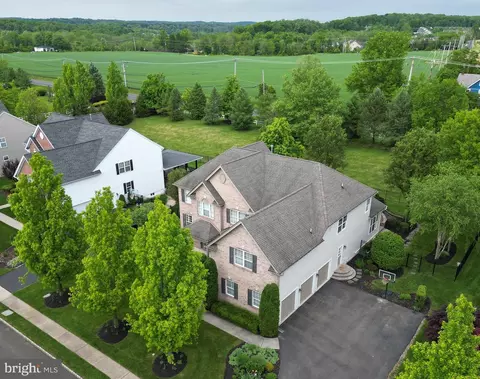 2289 Staffordshire Rd, Furlong, PA 18925