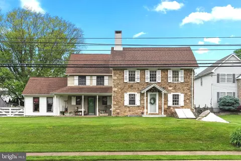 820 Davisville Rd, Warminster, PA 18974