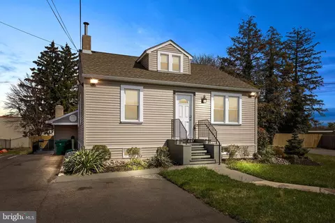 2604 Durham Rd, Bristol, PA 19007